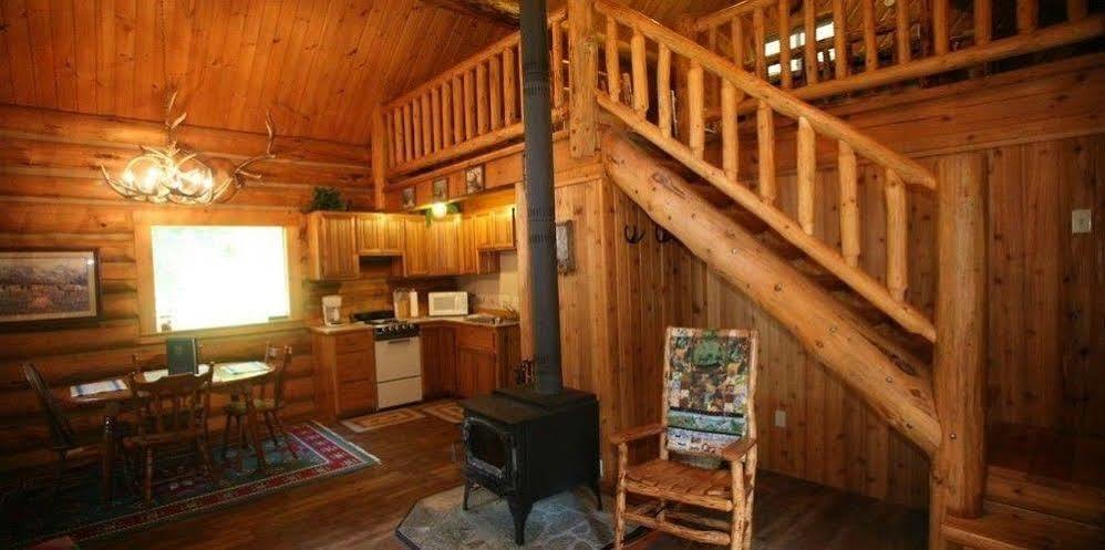 Western Pleasure Guest Ranch ساندبوينت المظهر الخارجي الصورة